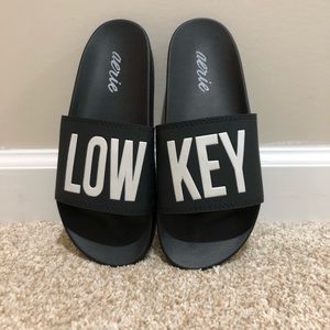 American Eagle “Low Key” sandals